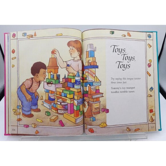 My Best Bear Hug Reading Textbook DC Heath & Co Publ. ©1993 24 Stories - Picture 10 of 11